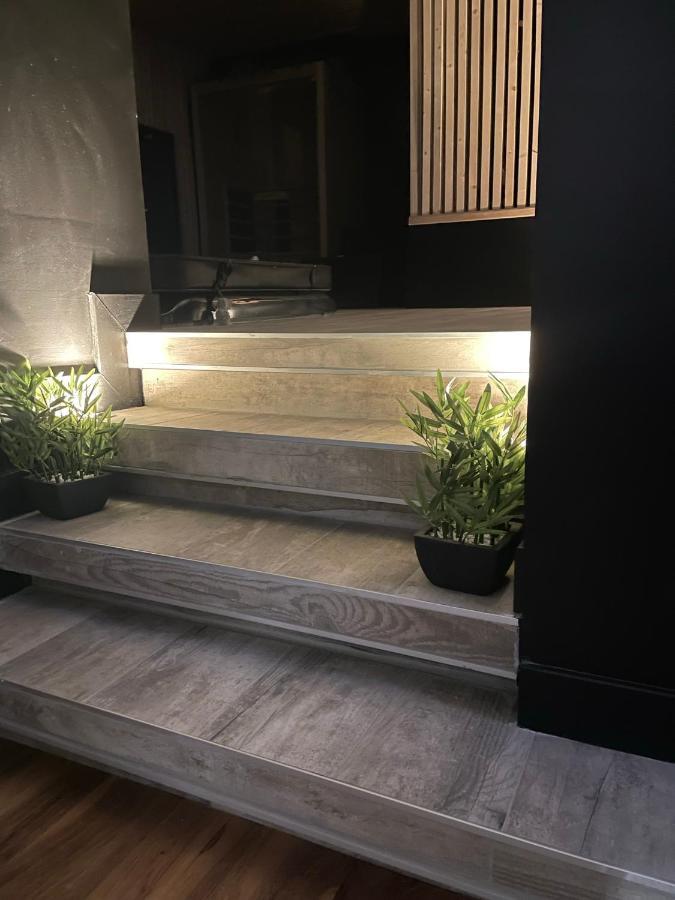 Love hotel La Jacuzzi Et Sauna Privatif Grenoble